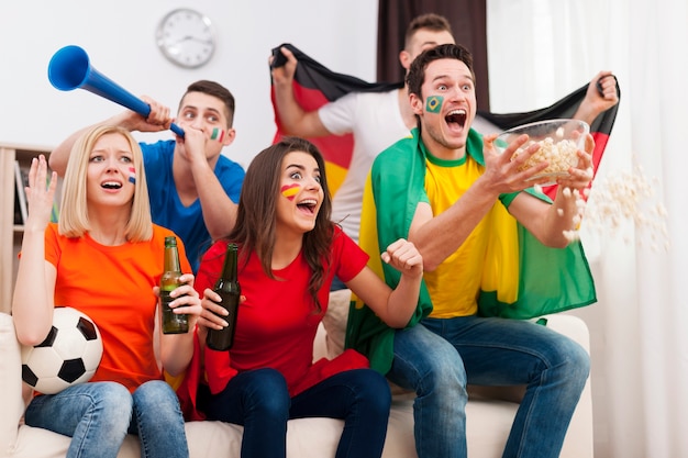 букмекерские конторы онлайн BettingMobile.ru